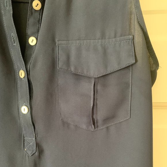 2/$20 Navy Blue Sleeveless top with pockets - Size Medium - Picture 3 of 7